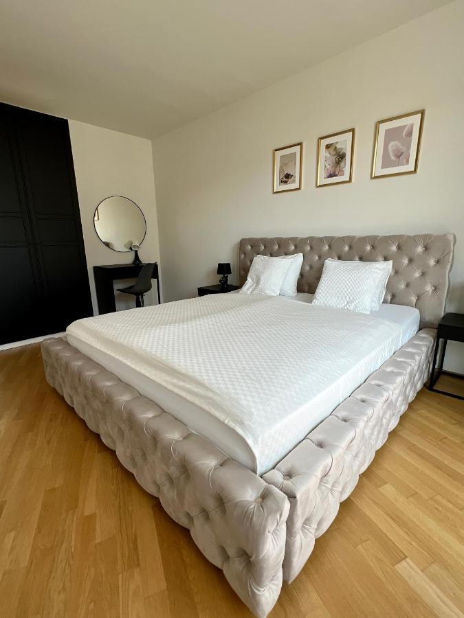Quartier Belvedere 157 Wina Bagian luar foto